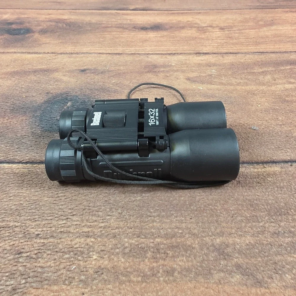 Bushnell Binoculars Mens OS Black Good 16x32 Compact Roof Prism with Case